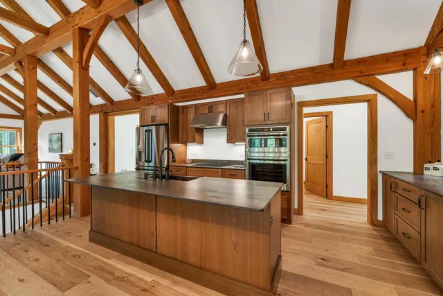 $1,498,000 | 31 Cave Mountain Road, Bartlett, NH 03812