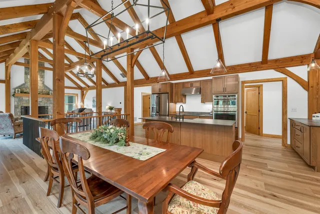 $1,498,000 | 31 Cave Mountain Road, Bartlett, NH 03812