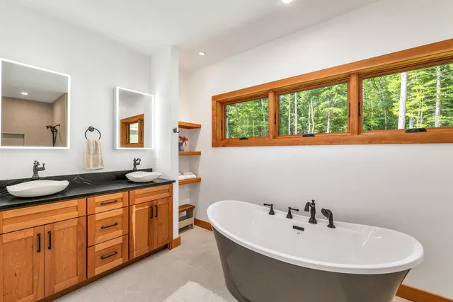 $1,498,000 | 31 Cave Mountain Road, Bartlett, NH 03812