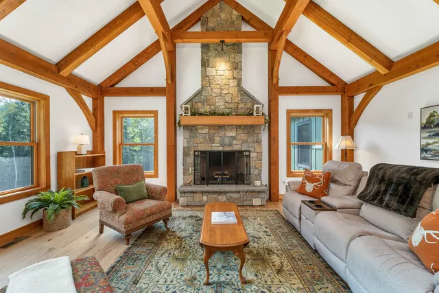 $1,498,000 | 31 Cave Mountain Road, Bartlett, NH 03812