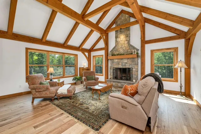 $1,498,000 | 31 Cave Mountain Road, Bartlett, NH 03812