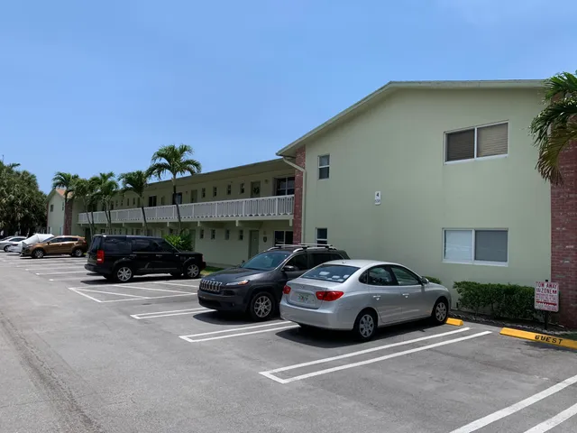 $1,850 | 658 Northeast 6th Court, Unit L, Boynton Beach, FL 33435