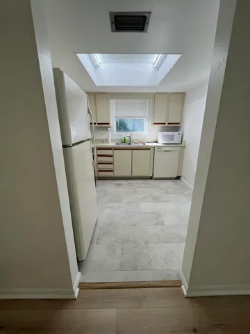 $1,850 | 658 Northeast 6th Court, Unit L, Boynton Beach, FL 33435