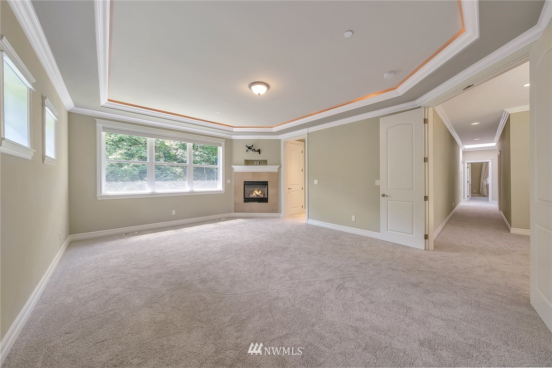 17725 Southeast 123rd Place Renton, WA 98059 - Photo 26 of 37 an empty room with windows and closet