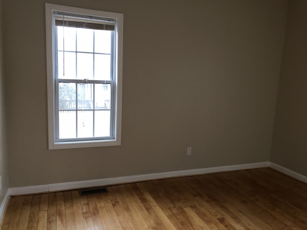 6 Tolland Road North Andover, MA 01845 - Photo 9 of 24 Gallery Image 9