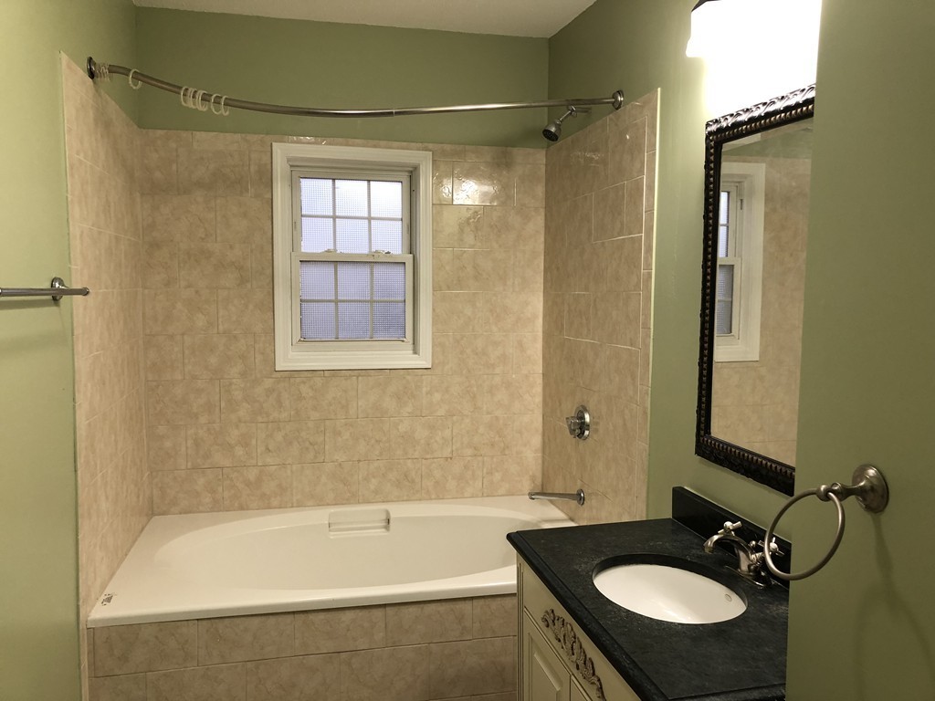 6 Tolland Road North Andover, MA 01845 - Photo 10 of 24 Gallery Image 10