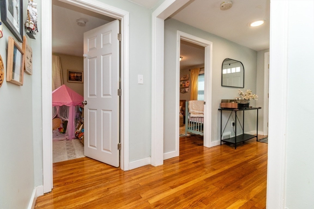 9 Sunset Avenue Holbrook, MA 02343 - Photo 25 of 40