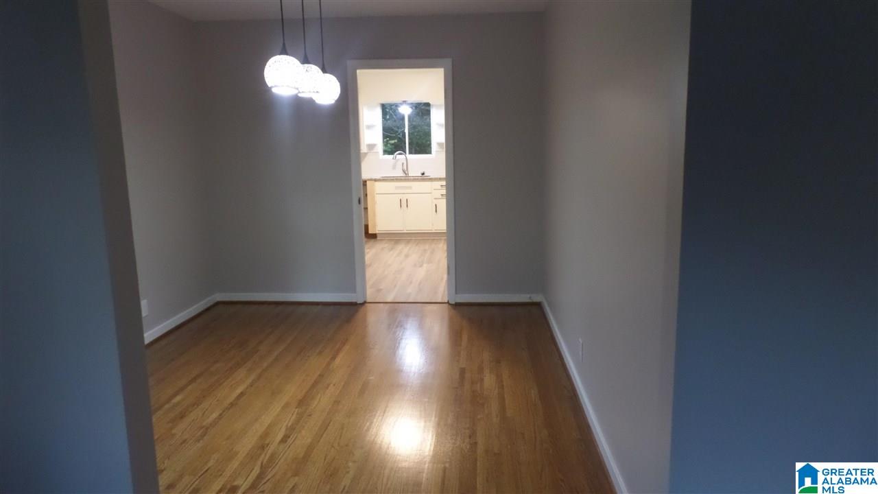 1113 Barnisdale Road Birmingham, AL 35235 - Photo 9 of 32