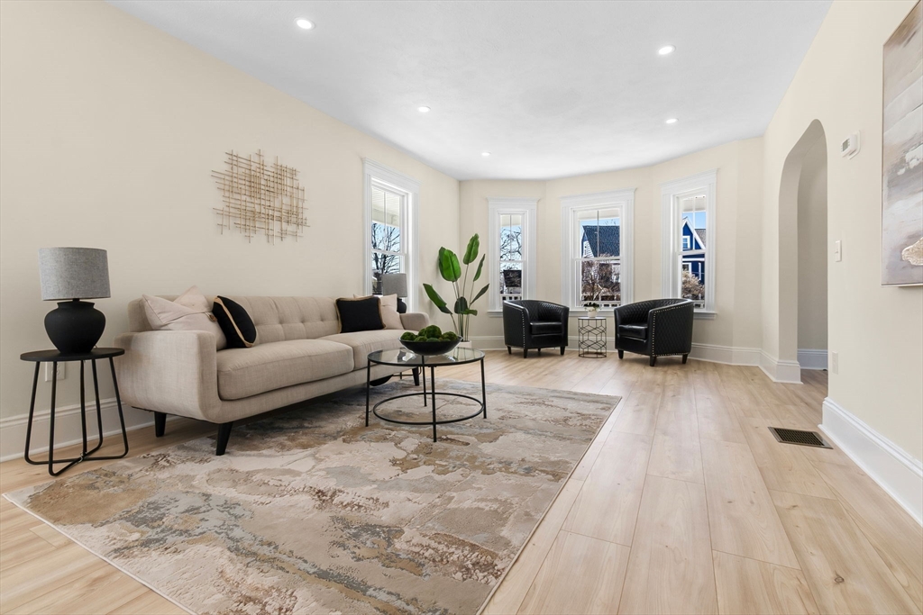 19 Laurel Street Saugus, MA 01906 - Photo 12 of 35