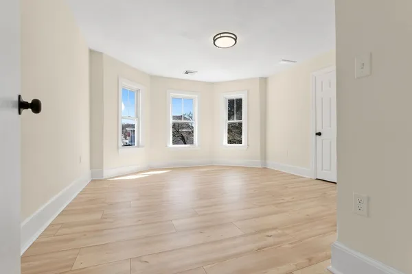 $929,000 | 19 Laurel Street, Saugus, MA 01906