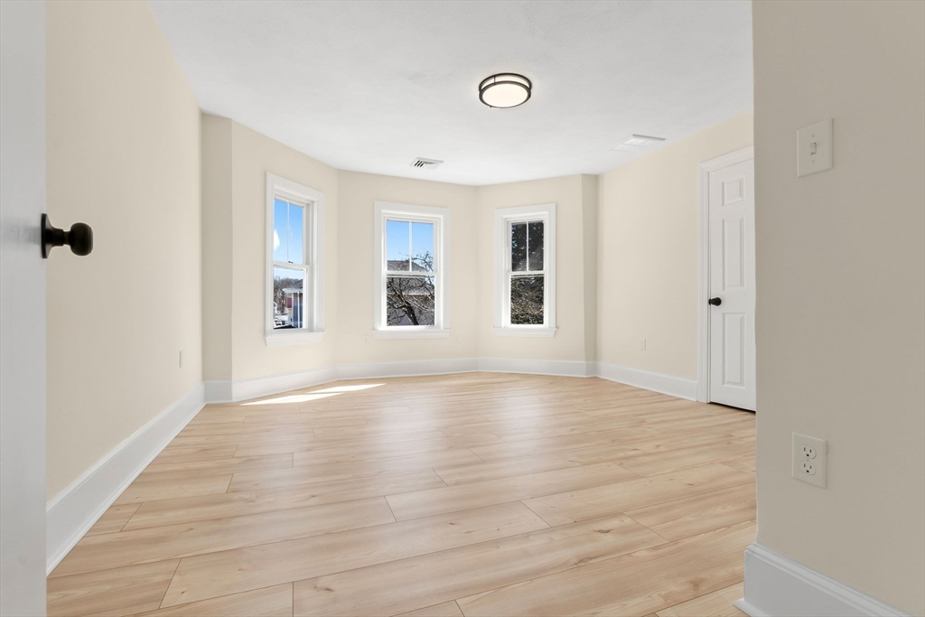 19 Laurel Street Saugus, MA 01906 - Photo 28 of 35