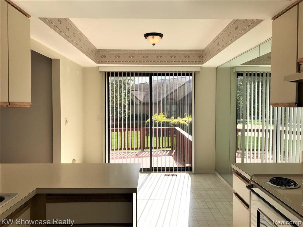 109 Meadow Ln Circle, Unit 3L Rochester Hills, MI 48307 - Photo 6 of 16