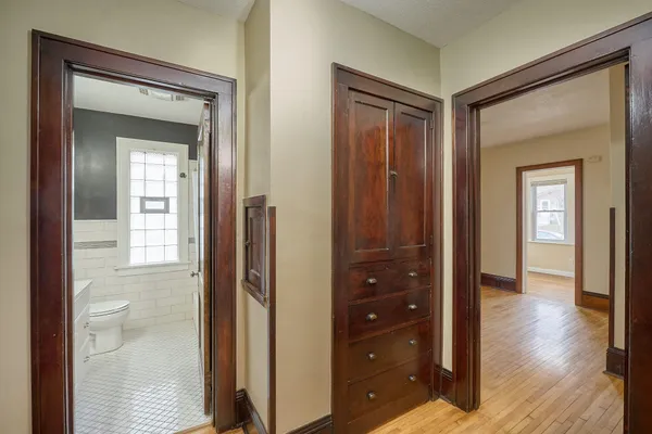 $2,400 | 3841 North Aldrich Avenue, Minneapolis, MN 55412