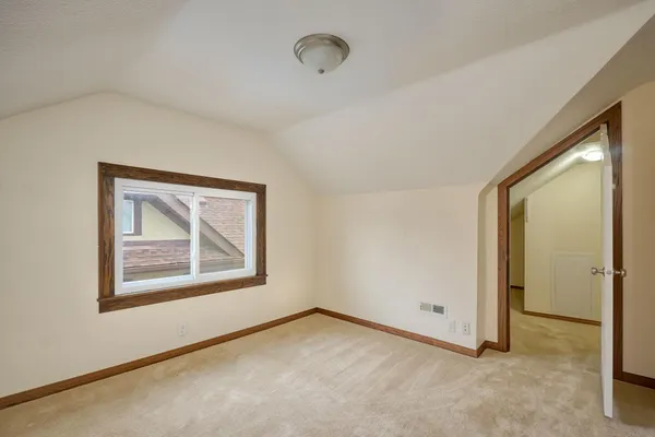 $2,400 | 3841 North Aldrich Avenue, Minneapolis, MN 55412