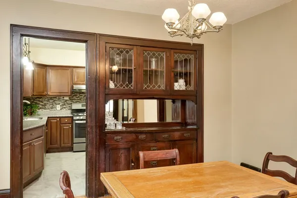 $2,400 | 3841 North Aldrich Avenue, Minneapolis, MN 55412