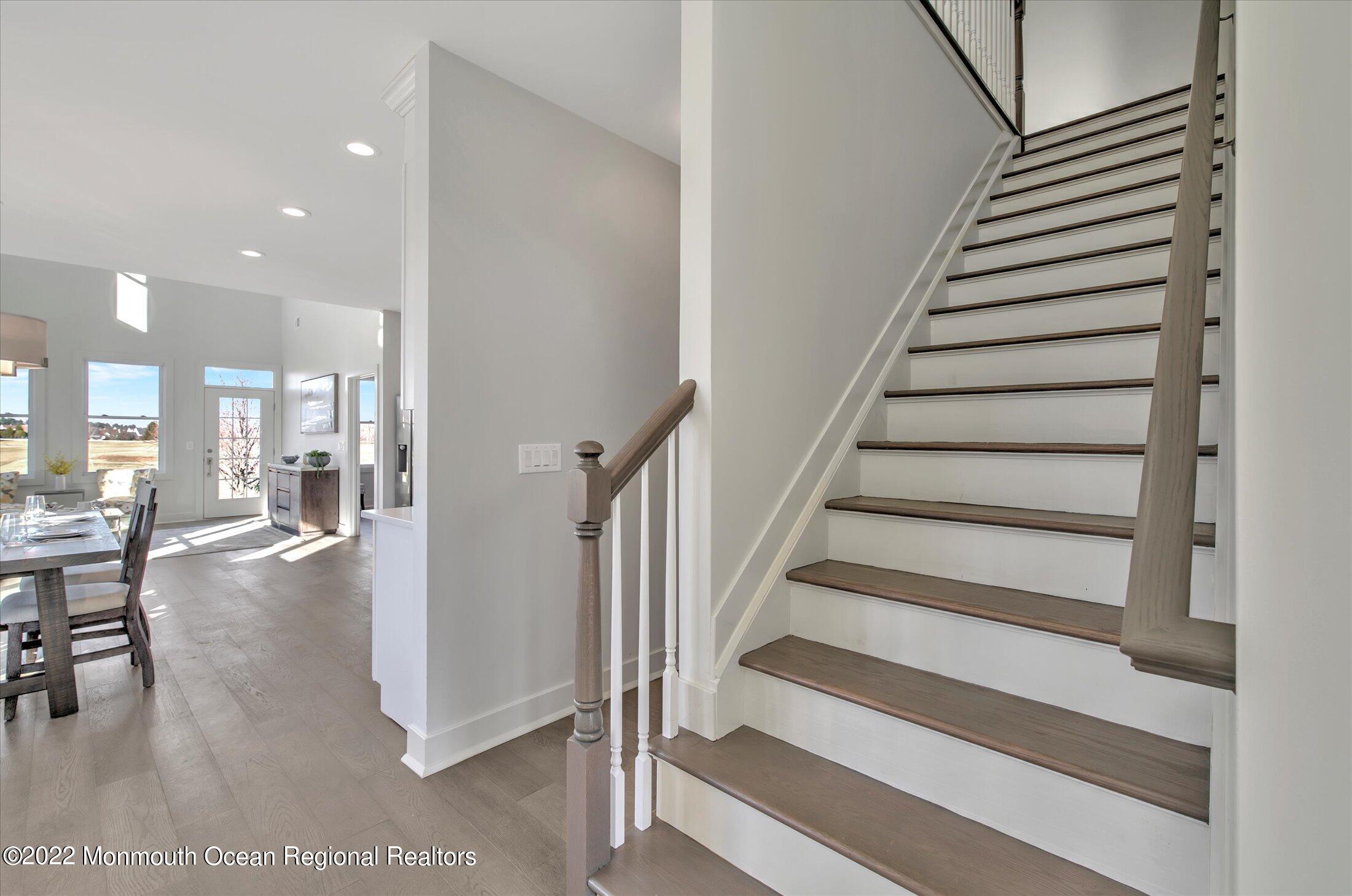 109 Hedgerow Lane Manalapan, NJ 07726 - Photo 5 of 34 FOYER