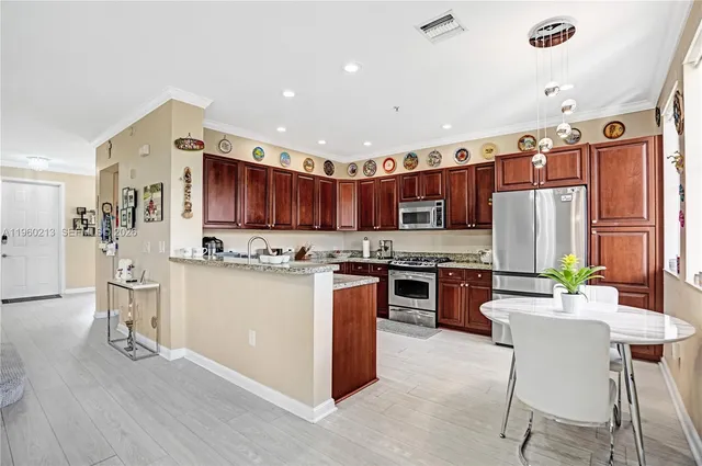 $3,750 | 2925 Northwest 126th Avenue, Unit 3011, Sunrise, FL 33323