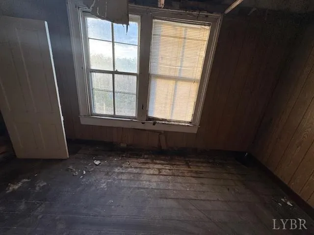 an empty room with a window