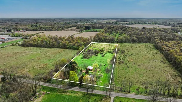 $175,000 | 12436 6 Mile Road, Battle Creek, MI 49014