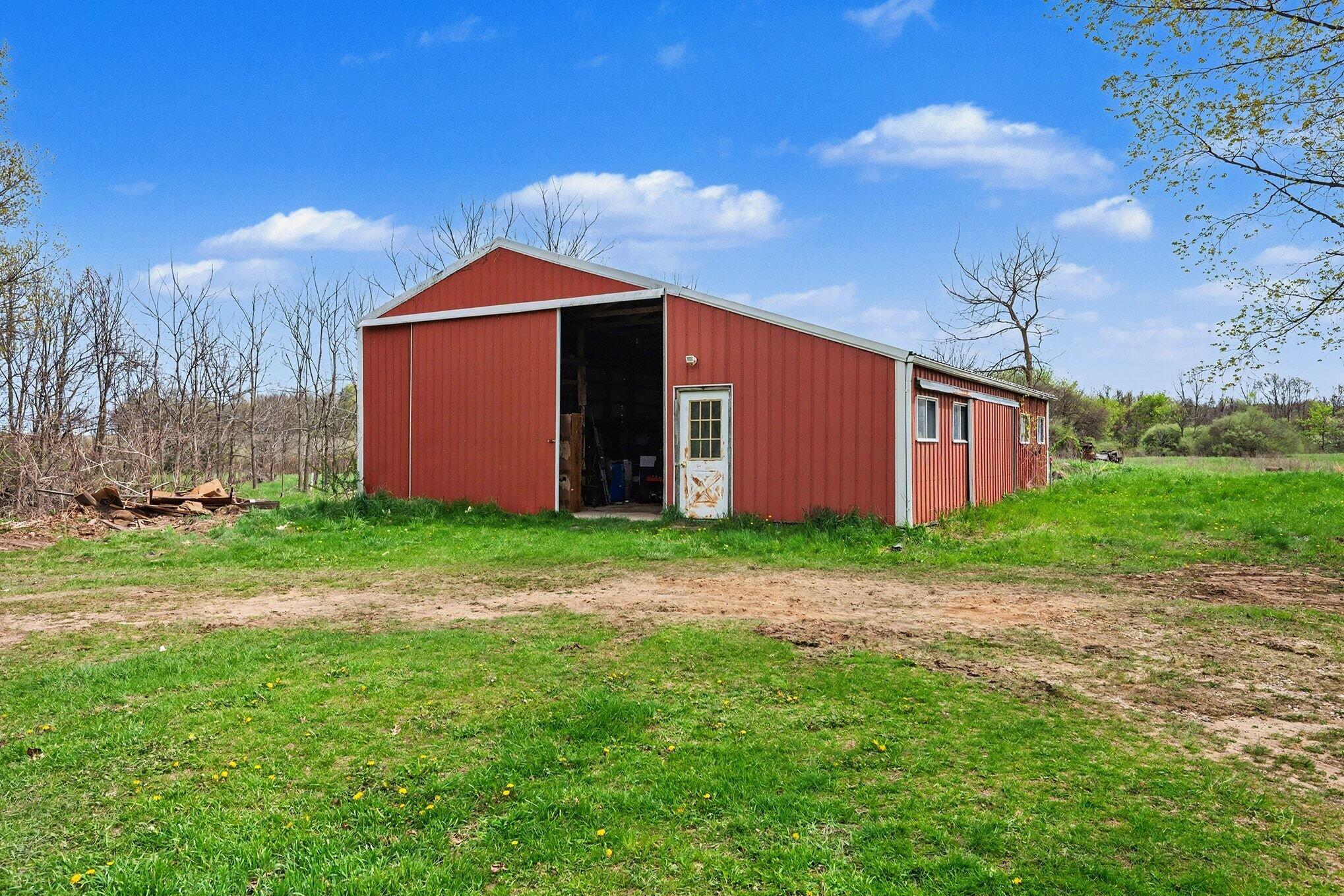 12436 6 Mile Road Battle Creek, MI 49014 - Photo 4 of 21 004_file_3586