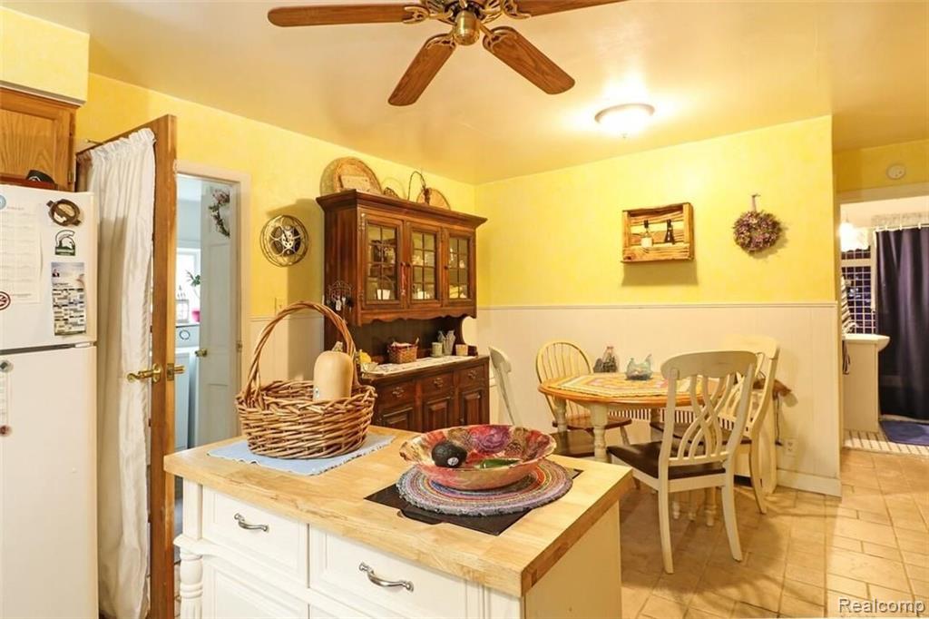 13450 Lenmoore Road Belleville, MI 48111 - Photo 8 of 38