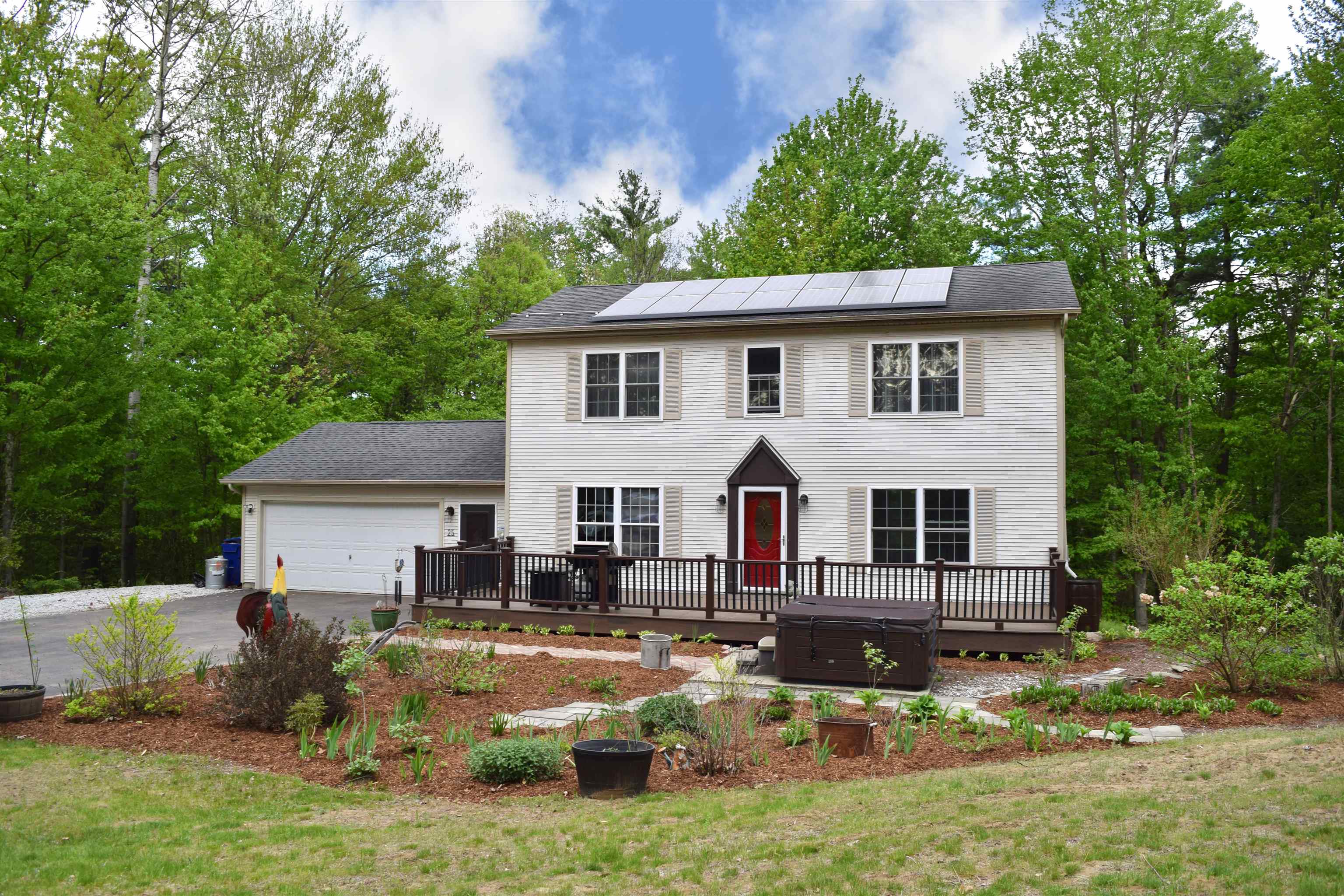 25 Pinnacle Drive Milton, VT 05468 - Photo 1 of 28