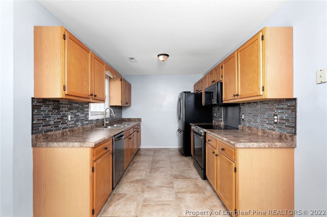3841 Harden Road Hope Mills, NC 28348 - Photo 13 of 30 Gallery Image 13