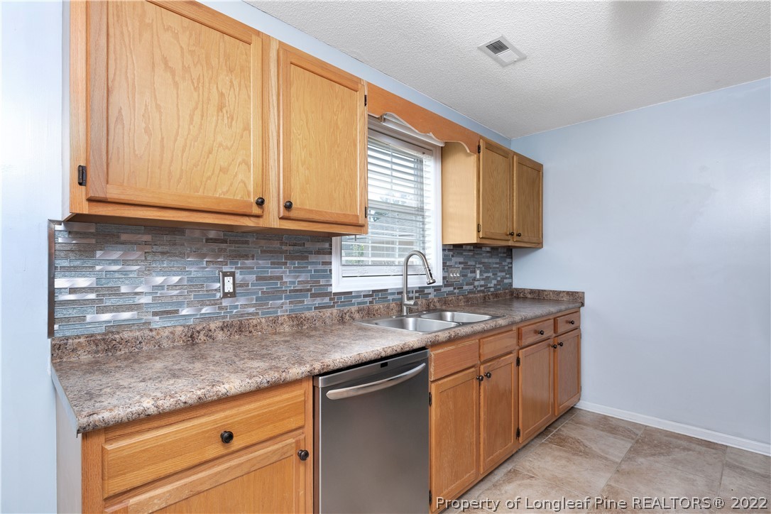 3841 Harden Road Hope Mills, NC 28348 - Photo 15 of 30 Gallery Image 15