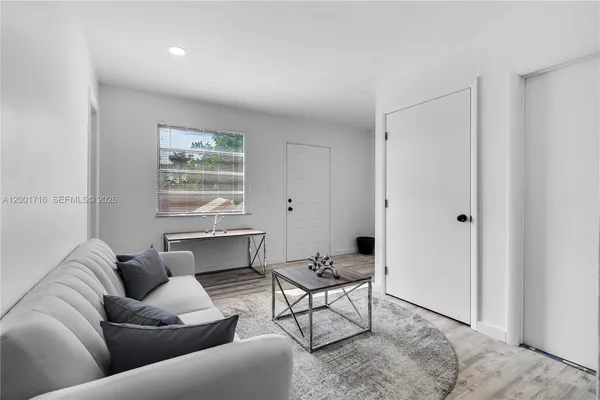 $1,900 | 1510 Normandy Drive, Unit A, Miami Beach, FL 33141