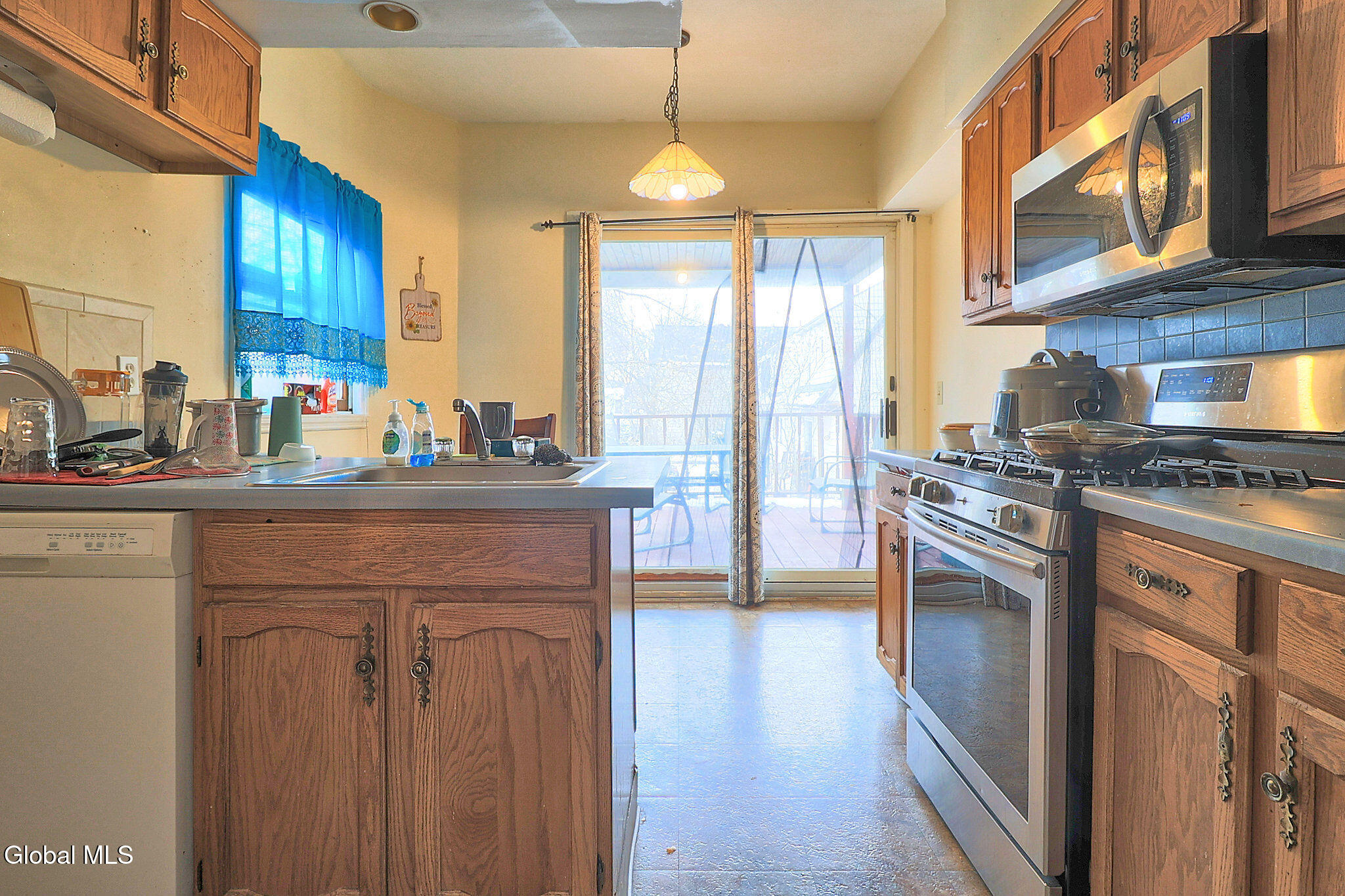 308 Quail Street Albany, NY 12208 - Photo 9 of 21 308QuailSt-011