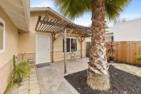 $895,800 | 436 North N Street, Livermore, CA 94551