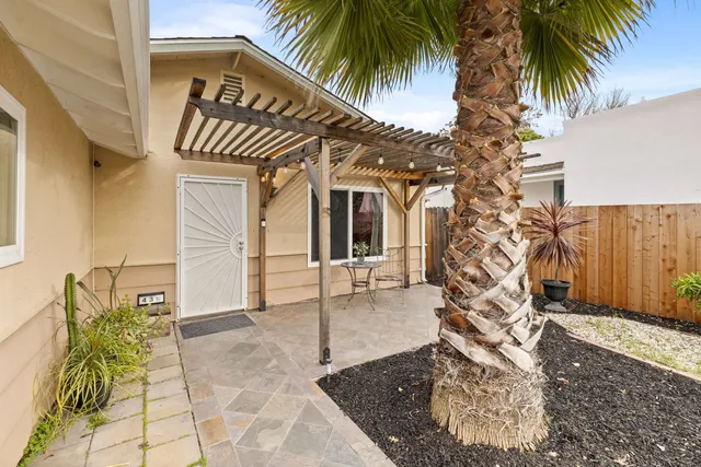 $895,800 | 436 North N Street, Livermore, CA 94551