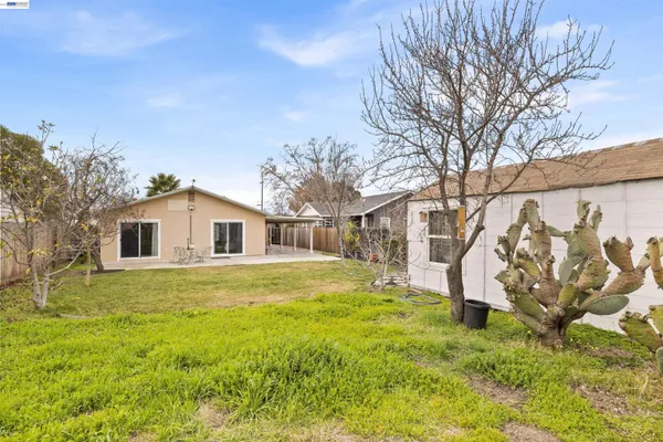 $950,000 | 436 North N Street, Livermore, CA 94551