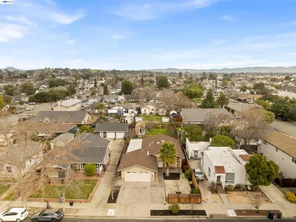 $950,000 | 436 North N Street, Livermore, CA 94551