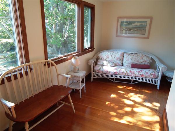 72 Gannett Road Scituate, MA 02066 - Photo 5 of 13 Gallery Image 5