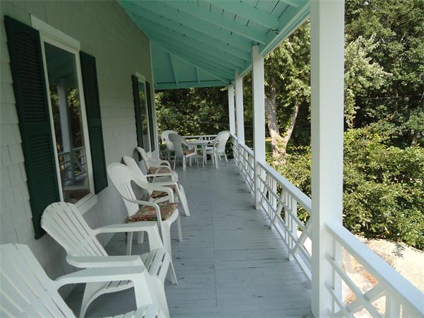 72 Gannett Road Scituate, MA 02066 - Photo 9 of 13 Gallery Image 9