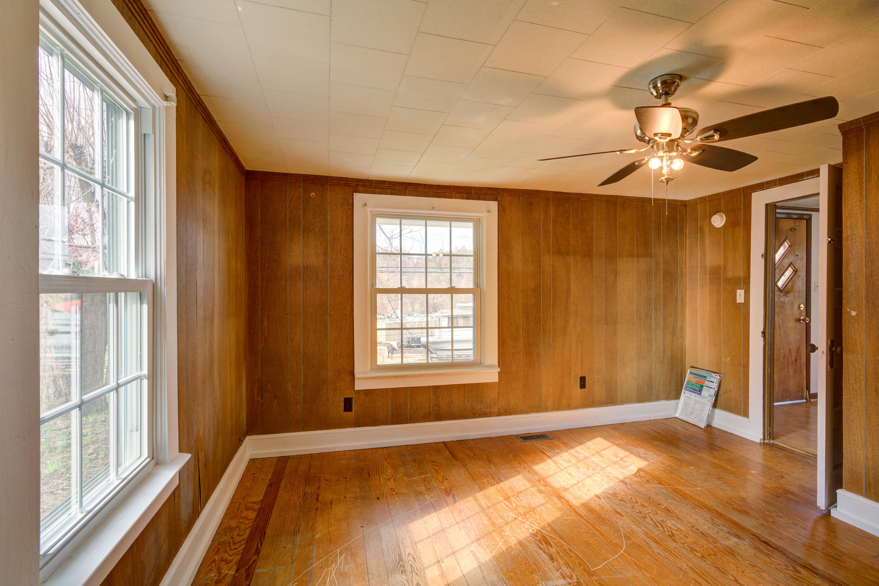 3105 Siam Road Elizabethton, TN 37643 - Photo 12 of 25 Siam--14