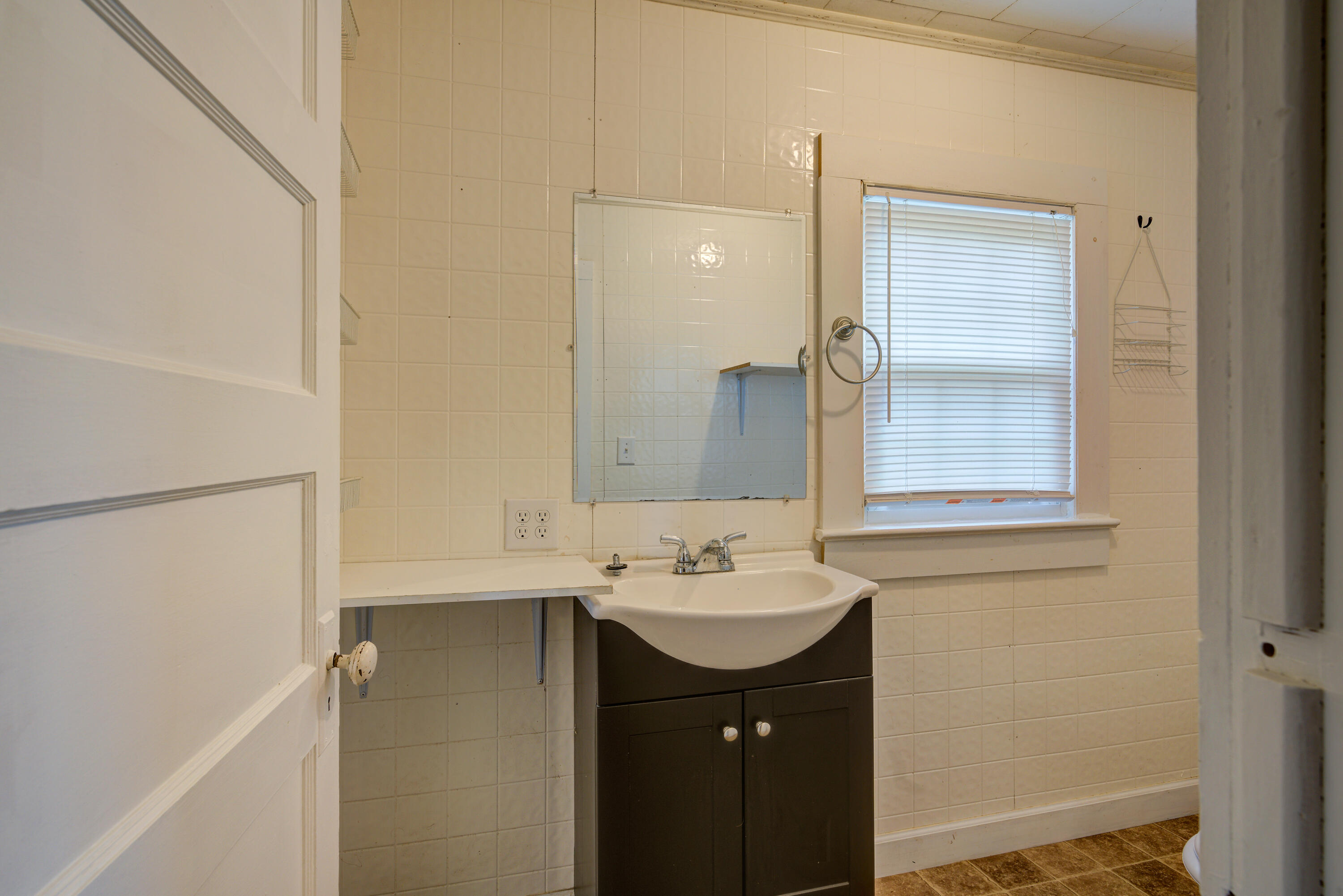 3105 Siam Road Elizabethton, TN 37643 - Photo 15 of 25 Siam--11