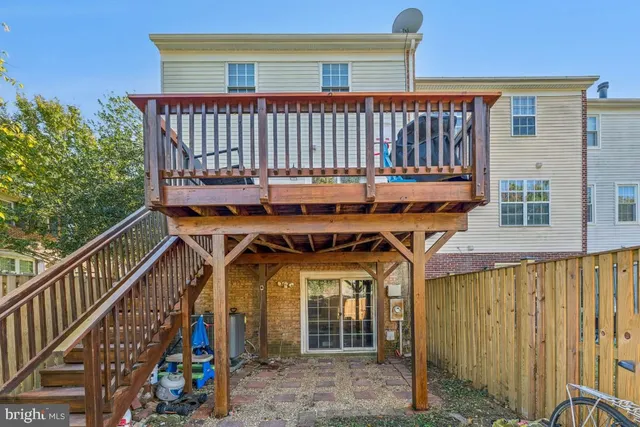 $638,977 | 5715 Lawsons Hill Court, Alexandria, VA 22310