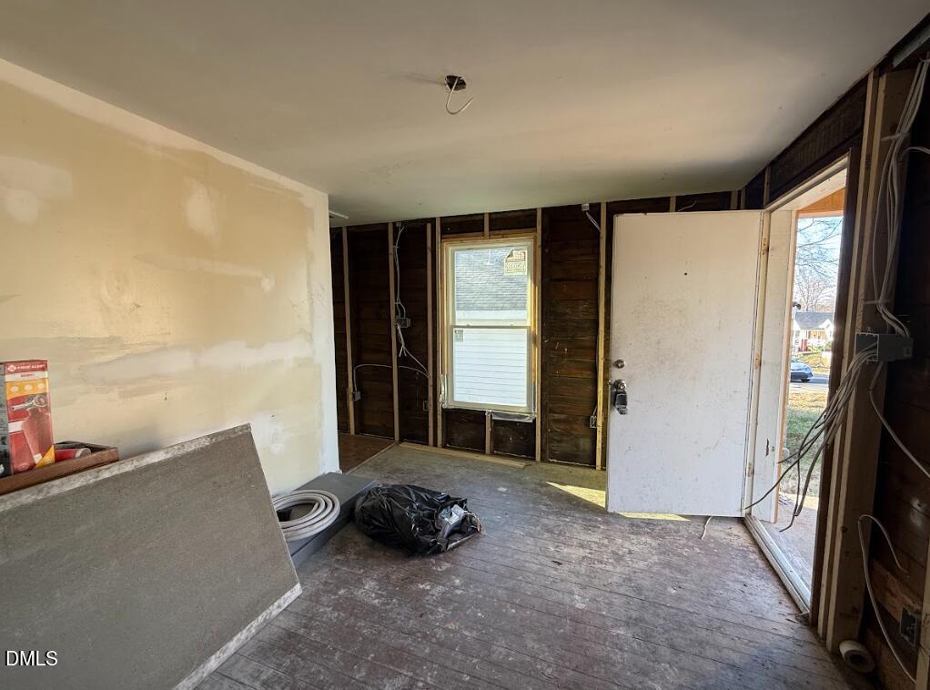 116 East Umstead Street Durham, NC 27707 - Photo 5 of 12 a living room with furniture and a window