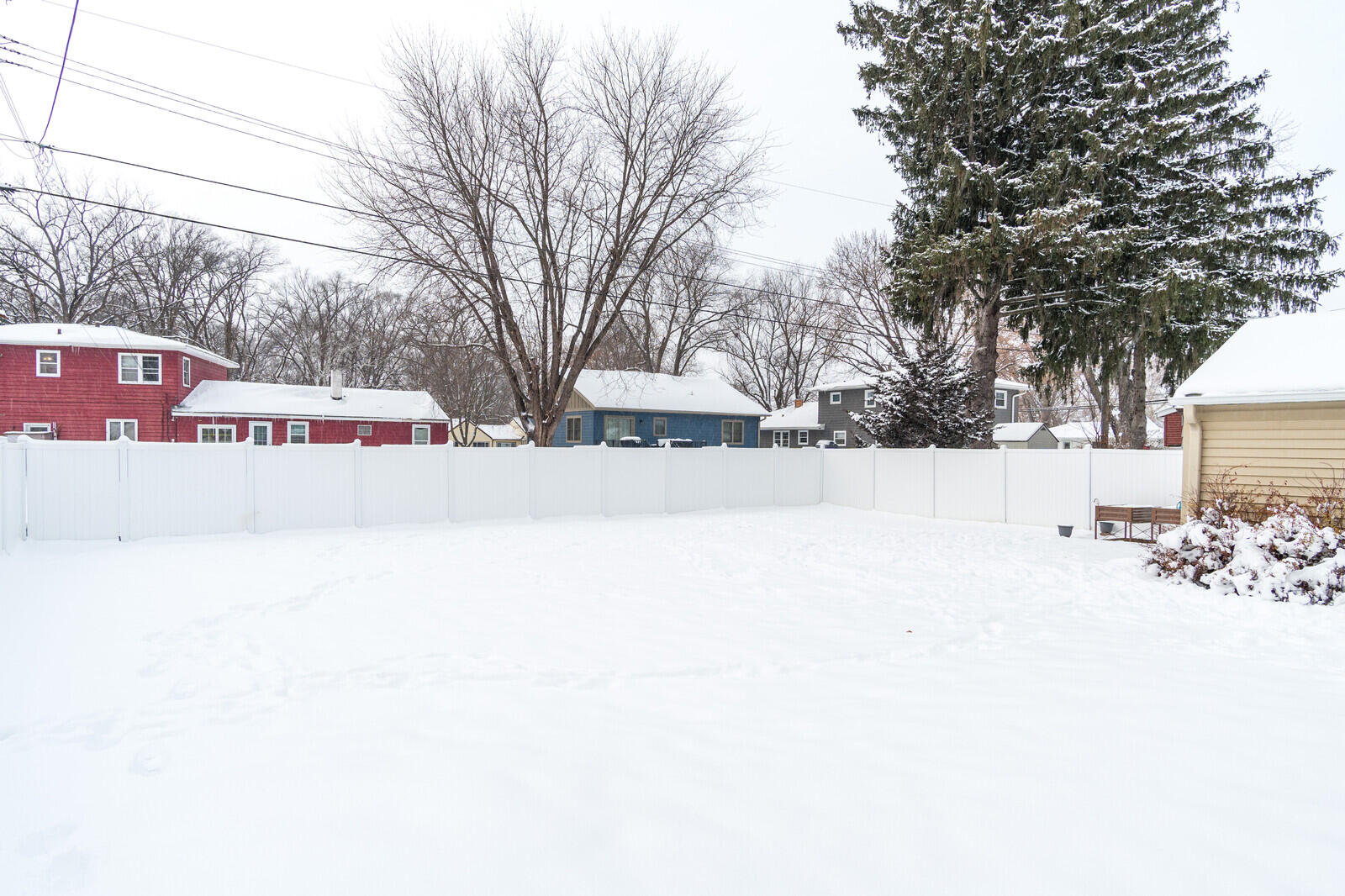 1714 30th Street South La Crosse, WI 54601 - Photo 9 of 26 09_1714_30thStS_Exterior9_mls