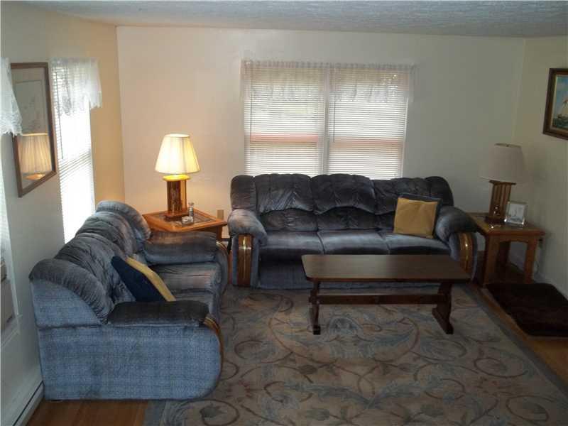 35 Ridgeway Circle North Waterboro, ME 04061 - Photo 16 of 35 Living Room.