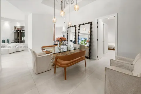 $1,975,000 | 808 Brickell Key Drive, Unit 408, Miami, FL 33131