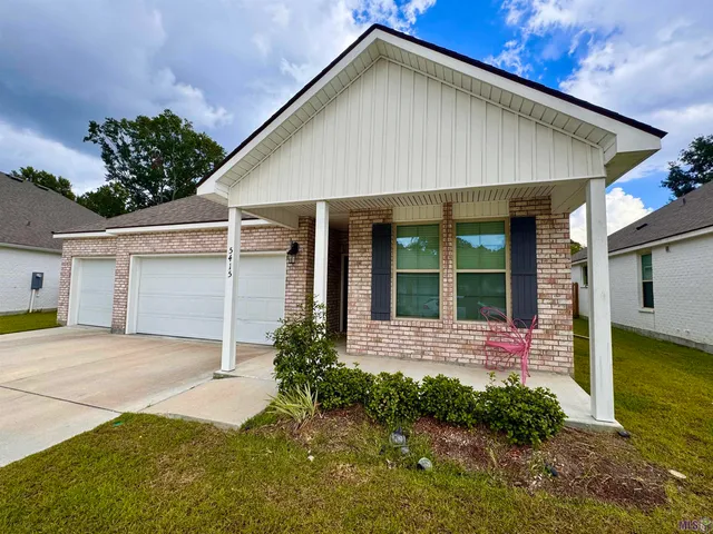 $319,900 | 5415 Heron Nest Drive, Baton Rouge, LA 70816