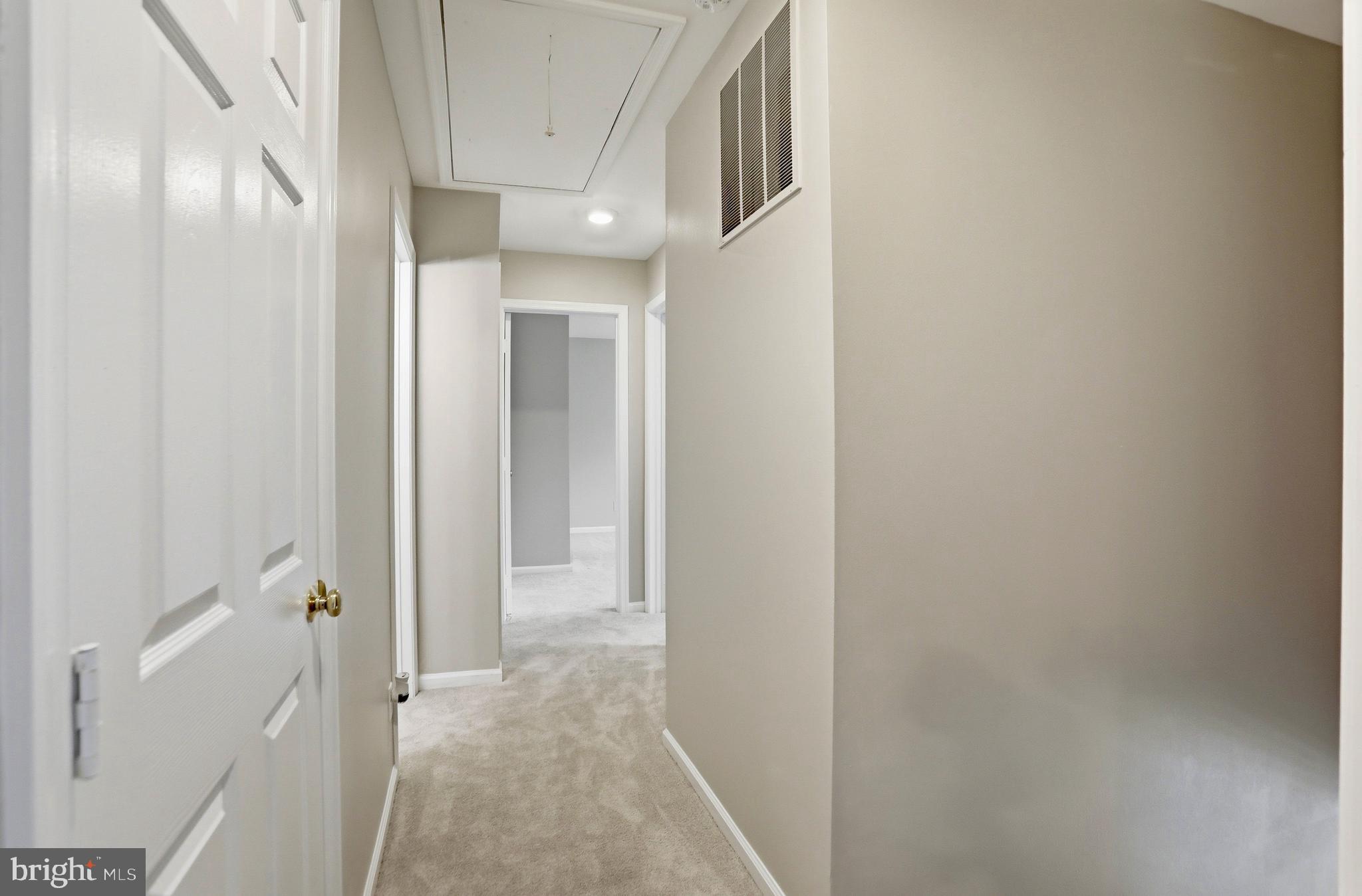 8007 Station Road Manassas, VA 20111 - Photo 20 of 39 Upper Hall