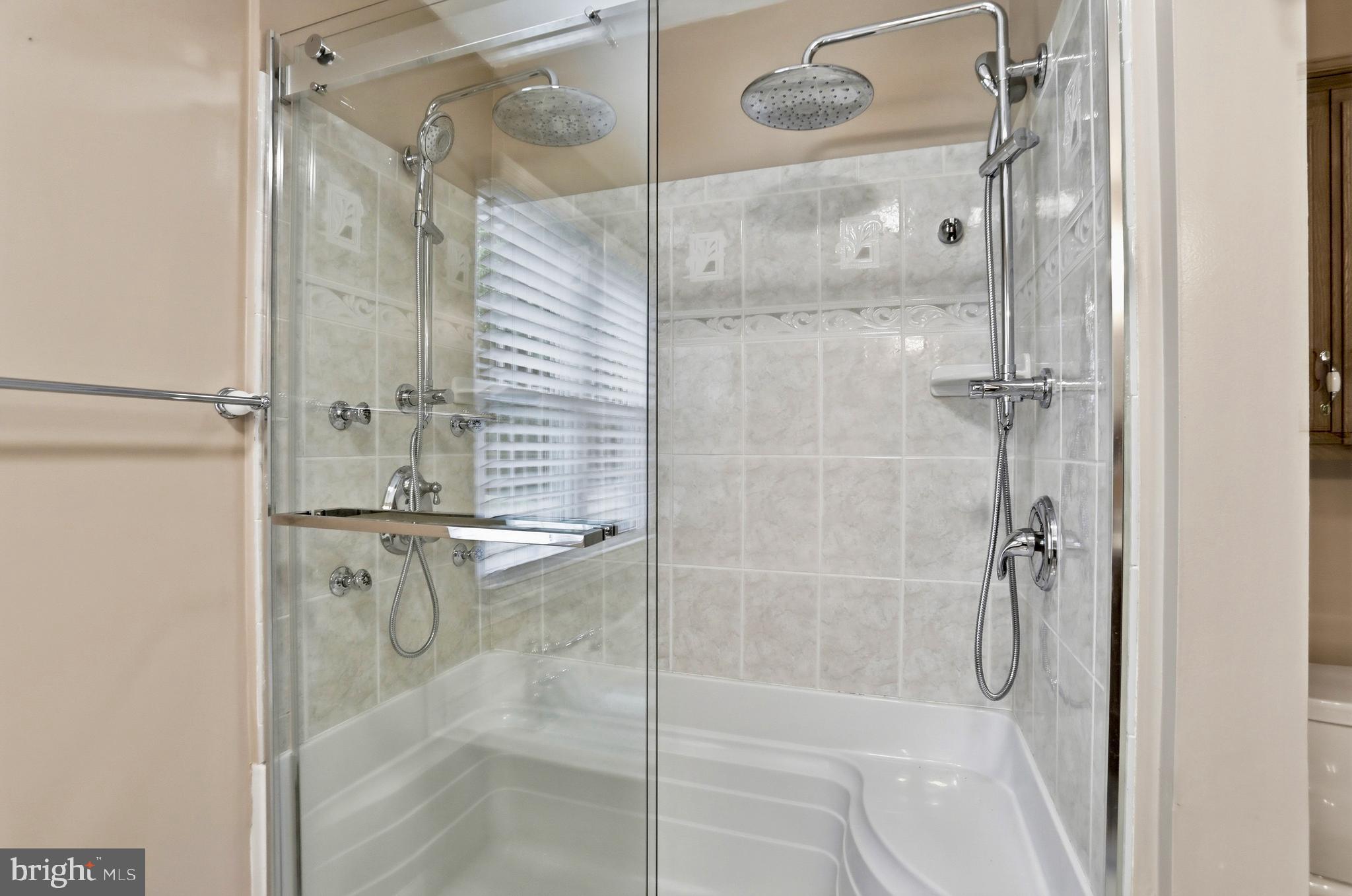 8007 Station Road Manassas, VA 20111 - Photo 29 of 39 Master Bath