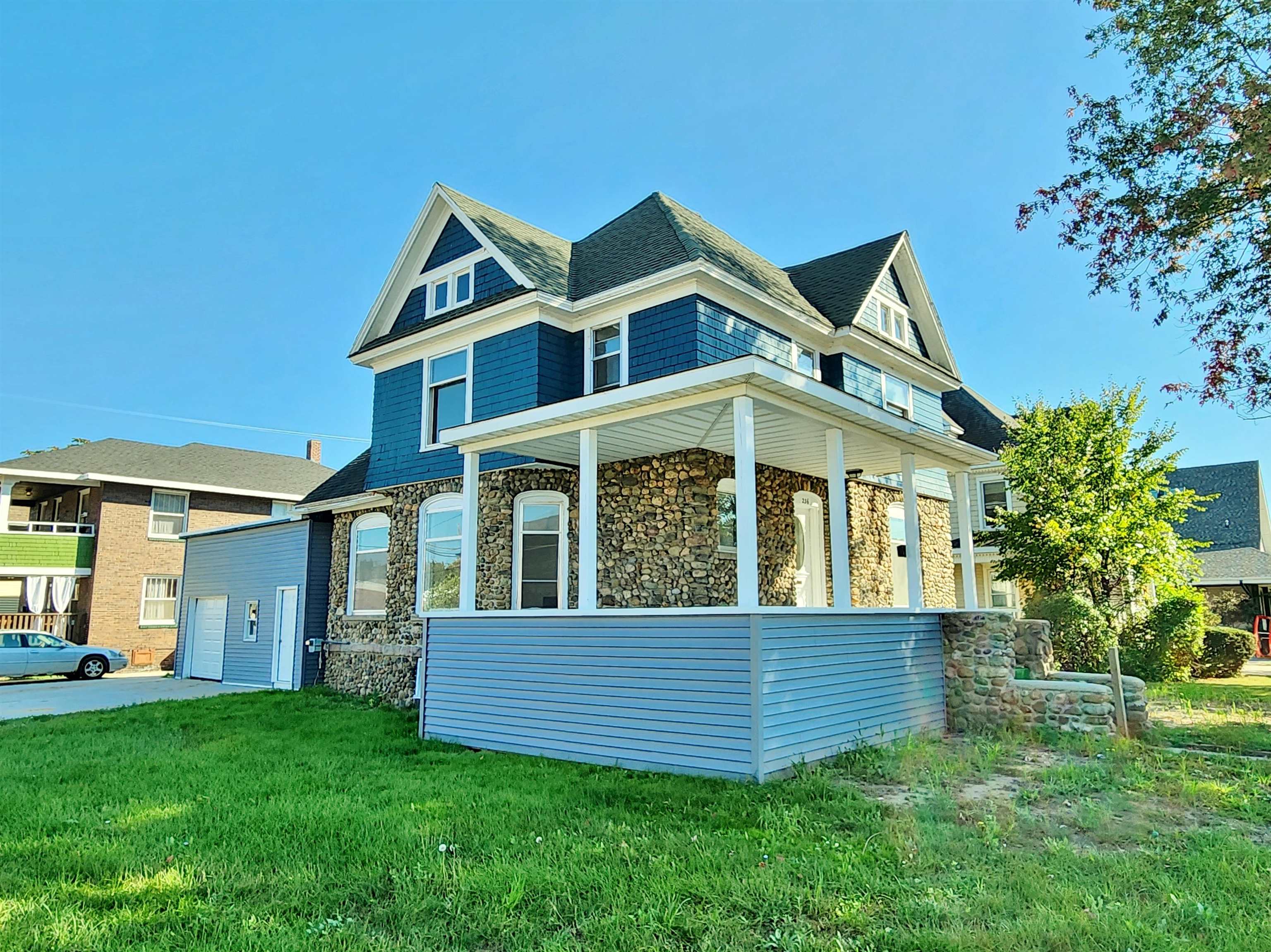 236 East Center Street Alma, MI 48801 - Photo 2 of 46