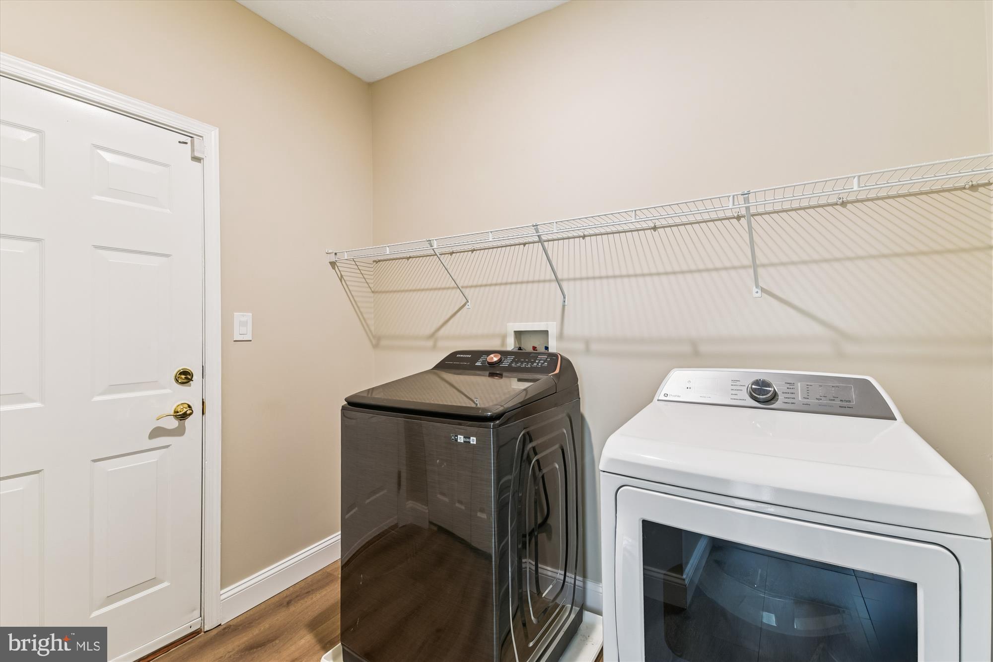 1375 Tralee Circle Aberdeen, MD 21001 - Photo 18 of 41 a utility room with dryer and washer