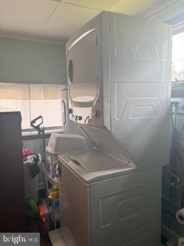 342 Big Maple Lane Schellsburg, PA 15559 - Photo 21 of 27 a utility room with dryer and washer