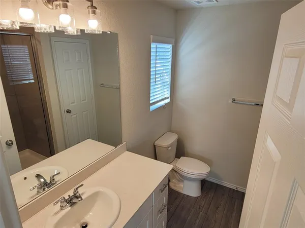 $2,195 | 1049 Knightly Lane, Haslet, TX 76052